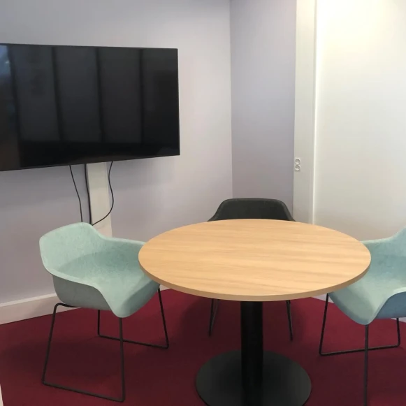 Open Space  28 postes Coworking Rue de Châtillon Rennes 35000 - photo 1