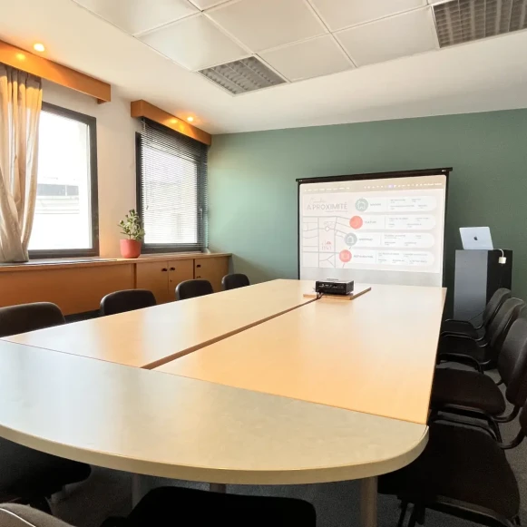 Bureau privé 19 m² 5 postes Location bureau Rue Guizot Nîmes 30000 - photo 3