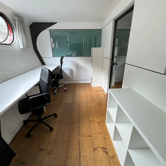 Bureau privé 12 m² 3 postes Coworking Quai d'Austerlitz Paris 75013 - photo 2