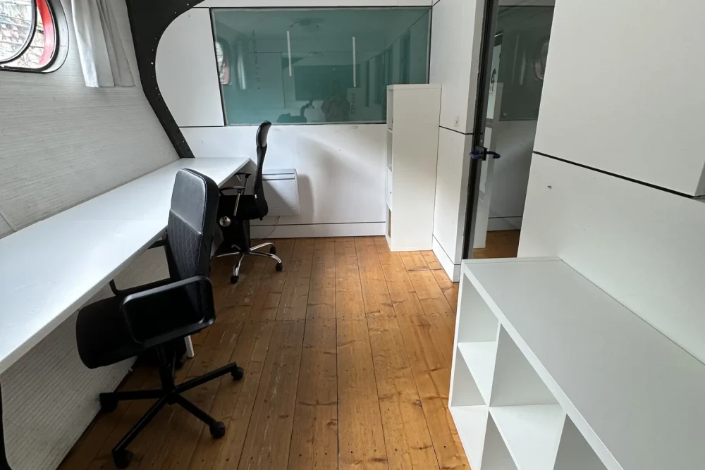 Bureau privé - 75013 - 3 postes - 650€