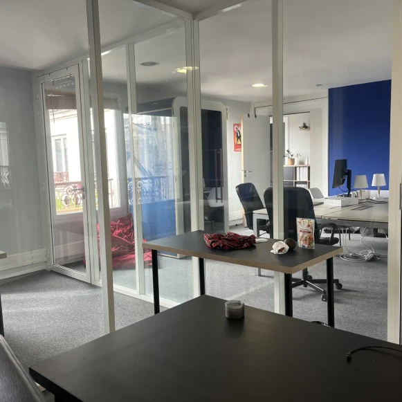 Bureau privé 40 m² 7 postes Location bureau Boulevard Saint Denis Paris 75002 - photo 3