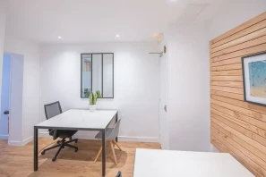 Bureau privé - 75002 - 3 postes - 1760€