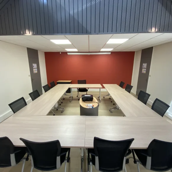 Bureau privé 20 m² 2 postes Coworking Avenue Gustave Eiffel Mérignac 33700 - photo 8