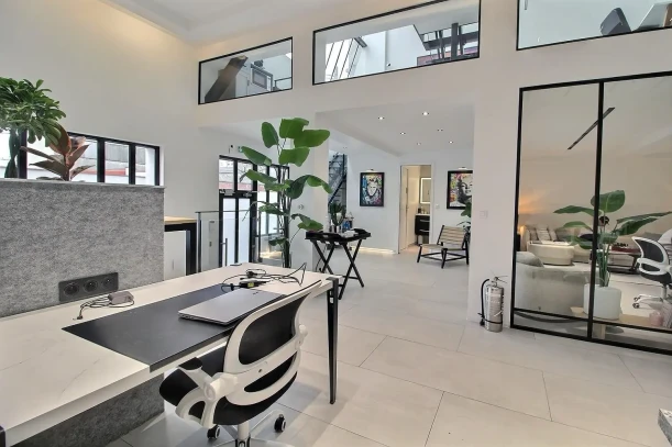 Espace indépendant - 93500 - 25 postes - 5900€