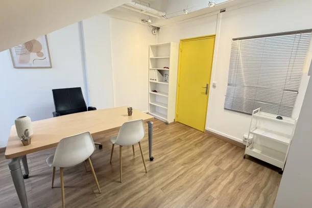 Bureau privé - 93100 - 2 postes - 495€