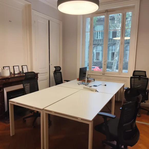 Bureau privé 17 m² 4 postes Location bureau Boulevard Anatole France Lyon 69006 - photo 1