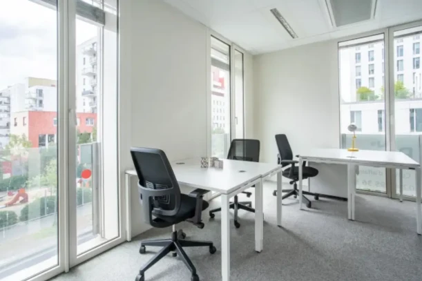 Bureau privé - 44000 - 2 postes - 870€