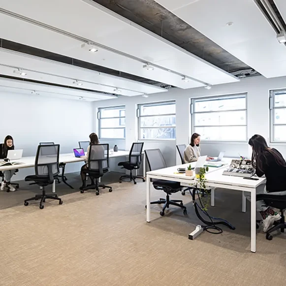 Bureau privé 38 m² 12 postes Coworking Boulevard Voltaire Paris 75011 - photo 2