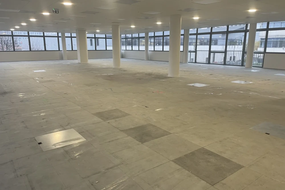 Bureau privé - 93210 - 60 postes - 20400€