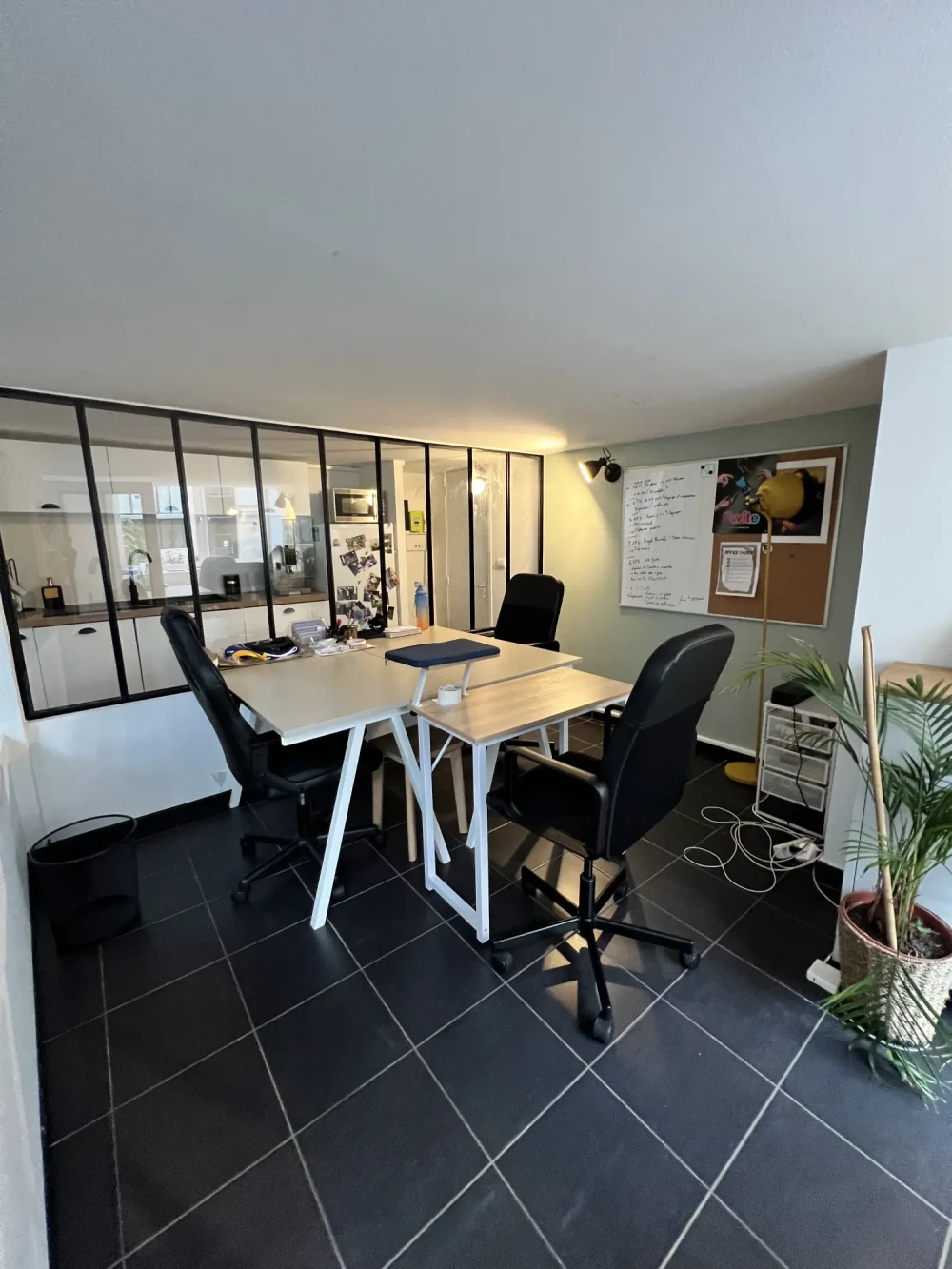 Espace indépendant - 75010 - 14 postes - 5000€