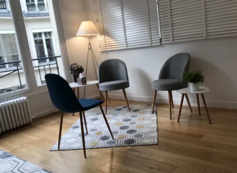 Espace indépendant - 75008 - 8 postes - 5600€