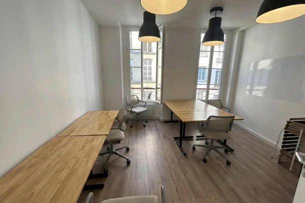 Bureau privé - 75002 - 8 postes - 3200€