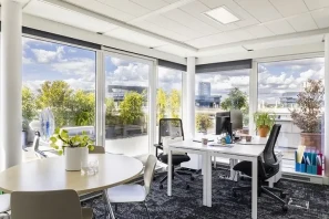 Espace indépendant - 92130 - 100 postes - 395€