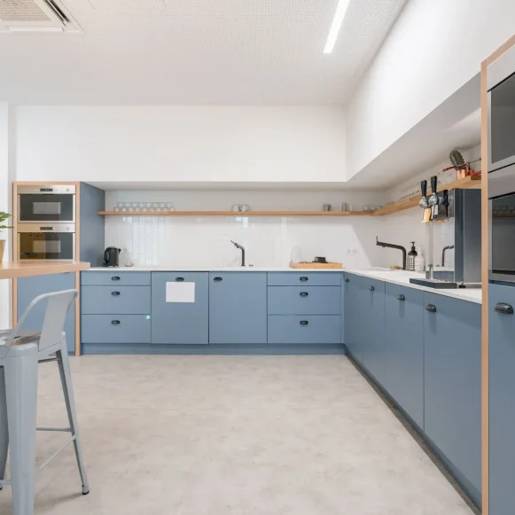 Espace indépendant 350 m² 42 postes Location bureau Rue de Calais Paris 75009 - photo 4