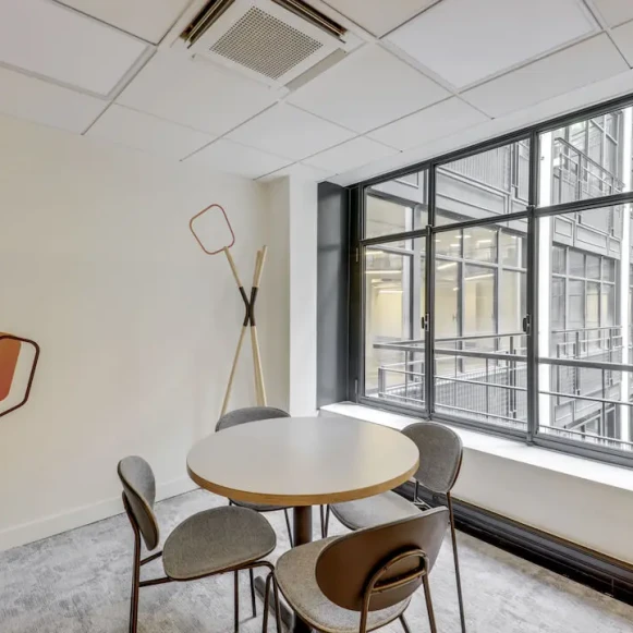 Espace indépendant 660 m² 75 postes Location bureau Rue Poissonnière Paris 75002 - photo 9