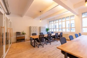 Open Space - 75011 - 8 postes - 350€