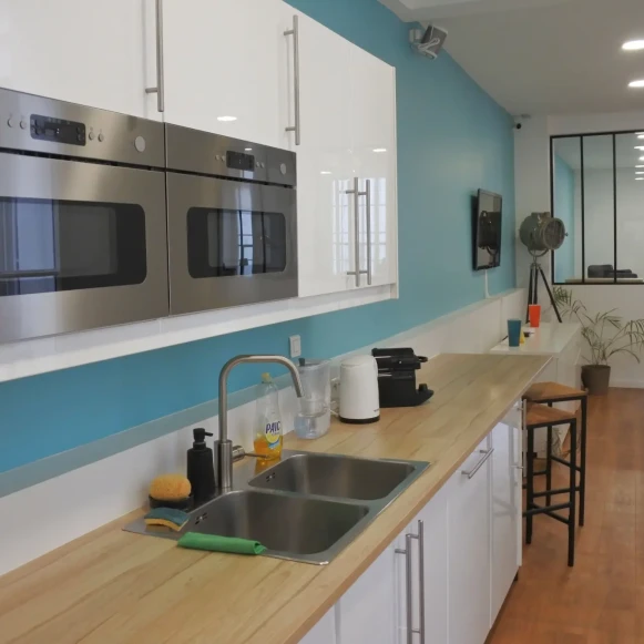 Espace indépendant 120 m² 20 postes Location bureau Rue Saint-Denis Paris 75002 - photo 4