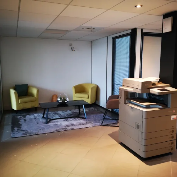 Bureau privé 11 m² 1 poste Coworking Rue Francoeur Viry-Châtillon 91170 - photo 2