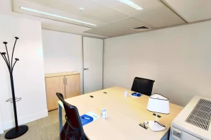 Bureau privé - 75009 - 2 postes - 1790€
