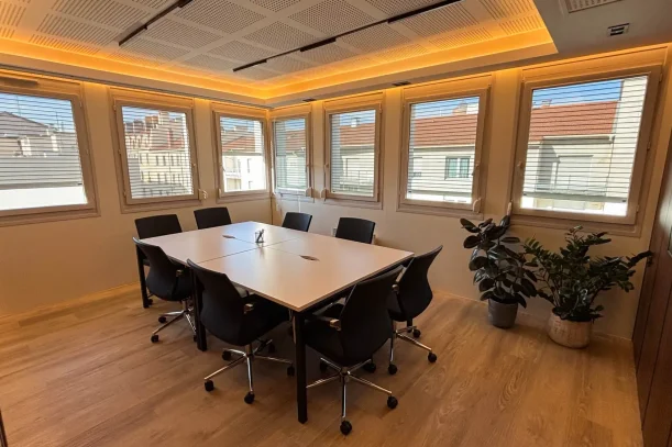 Bureau privé - 69003 - 5 postes - 990€