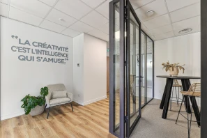 Bureau privé - 13290 - 2 postes - 850€