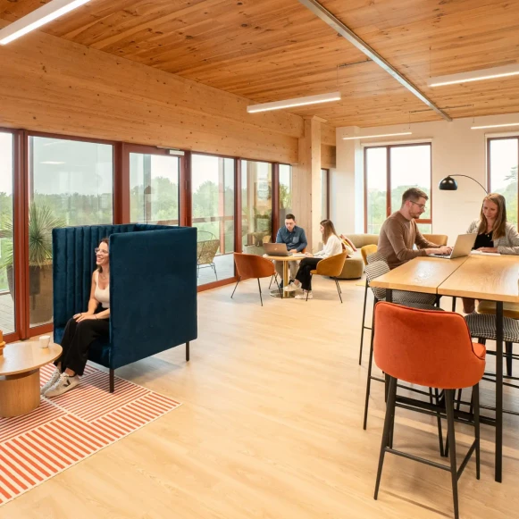Espace indépendant 220 m² 36 postes Coworking Rue Alek Plunian Saint-Jacques-de-la-Lande 35136 - photo 4