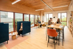 Espace indépendant - 35136 - 36 postes - 14300€