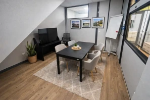 Bureau privé - 93100 - 4 postes - 700€