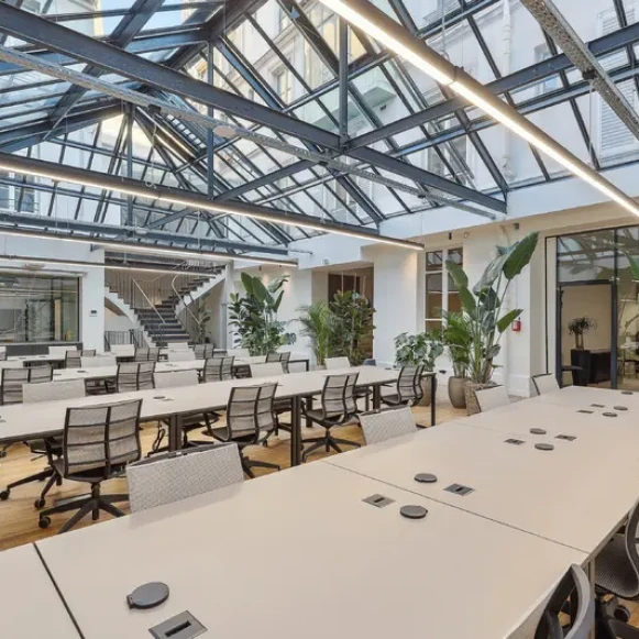Bureau privé 100 m² 20 postes Coworking Rue du Petit Musc Paris 75004 - photo 1