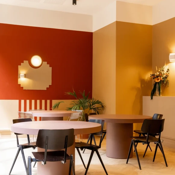 Bureau privé 28 m² 4 postes Coworking Rue de Laborde Paris 75008 - photo 4