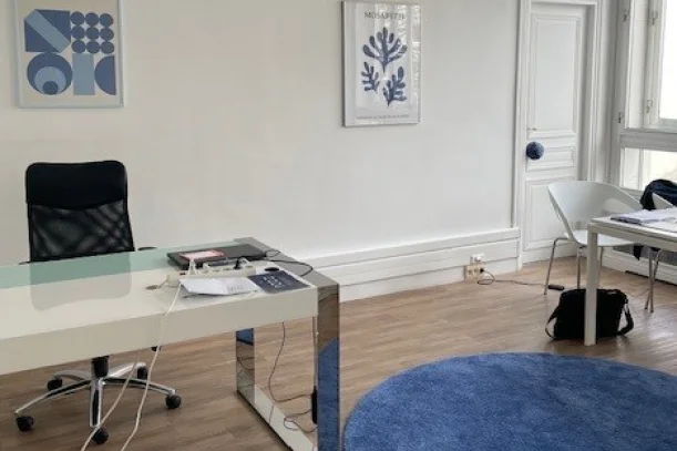 Bureau privé - 75016 - 6 postes - 2886€