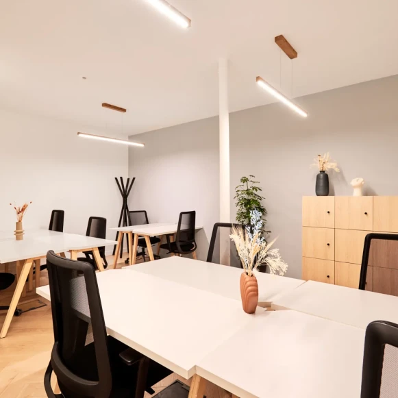 Espace indépendant 150 m² 32 postes Location bureau Rue de Cléry Paris 75002 - photo 1