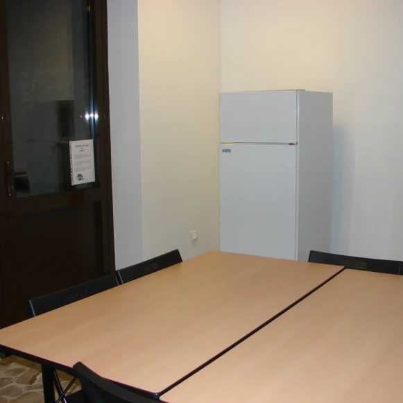 Bureau privé 25 m² 5 postes Location bureau Boulevard de Vincennes Fontenay-sous-Bois 94120 - photo 1