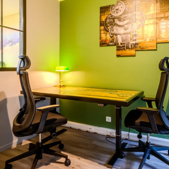 Bureau privé 5 m² 2 postes Coworking Rue Georges Clemenceau Montbéliard 25200 - photo 3