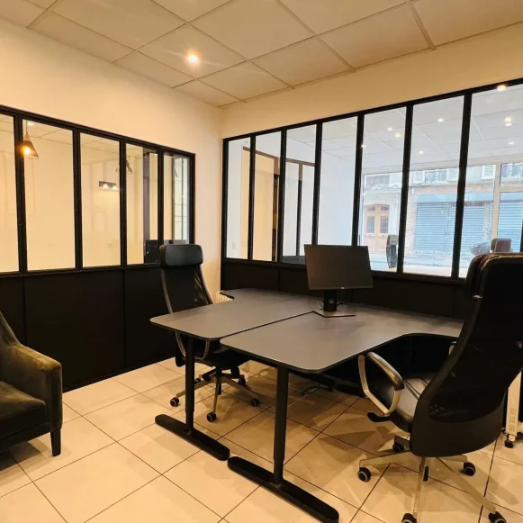 Espace indépendant 9 m² 2 postes Coworking Rue Solférino Aubervilliers 93300 - photo 1