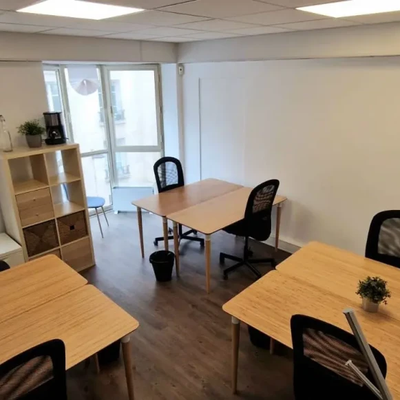Bureau privé 25 m² 6 postes Coworking Rue Cardinet Paris 75017 - photo 1
