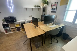 Open Space - 75009 - 1 poste - 240€