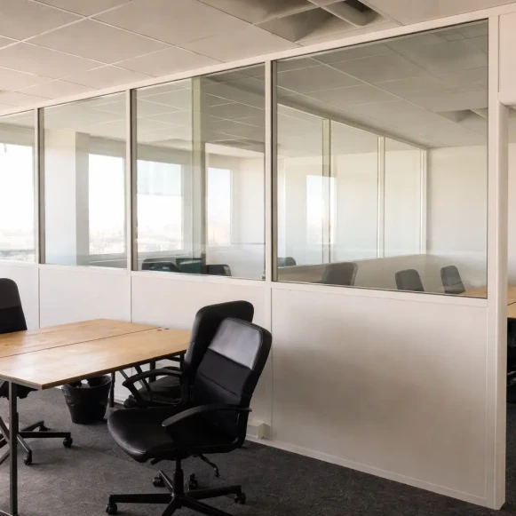 Bureau privé 90 m² 22 postes Location bureau Boulevard Victor Hugo Clichy 92110 - photo 2