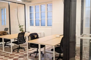 Open Space - 33000 - 5 postes - 195€