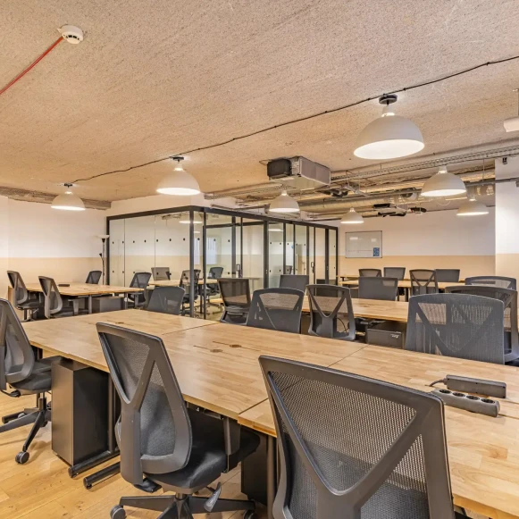 Bureau privé 66 m² 24 postes Location bureau Rue des Archives Paris 75003 - photo 3