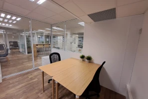 Bureau privé - 75017 - 4 postes - 2000€