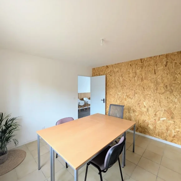 Bureau privé 13 m² 3 postes Location bureau Rue de la Loire Sainte-Luce-sur-Loire 44980 - photo 3