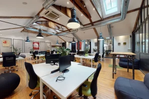 Open Space - 31000 - 40 postes - 250€