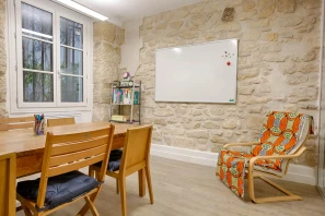 Espace indépendant - 75004 - 15 postes - 3000€