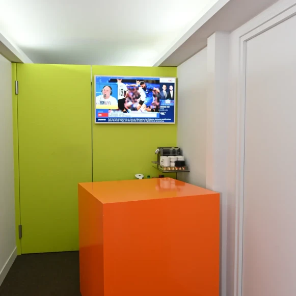 Bureau privé 85 m² 10 postes Location bureau Rue d'Armenonville Neuilly-sur-Seine 92200 - photo 7