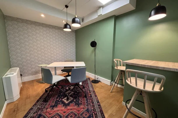 Bureau privé - 75009 - 4 postes - 1400€