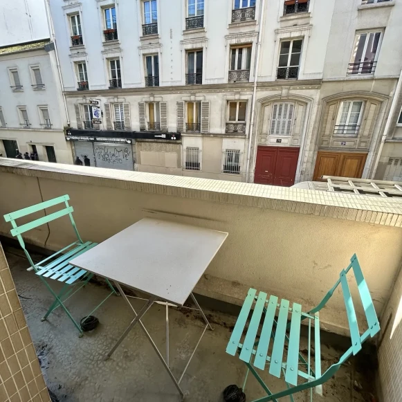 Espace indépendant 220 m² 30 postes Location bureau Rue Philippe de Girard Paris 75018 - photo 5