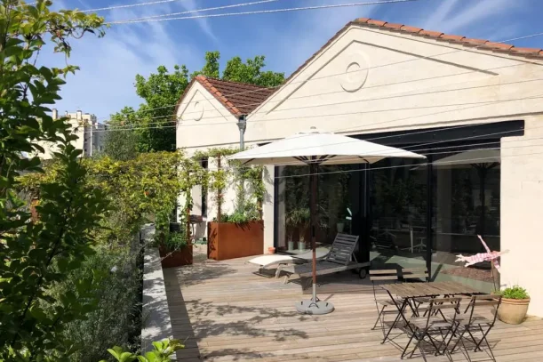Open Space - 33000 - 50 postes - 320€