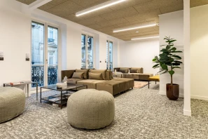 Espace indépendant - 75009 - 96 postes - 67000€