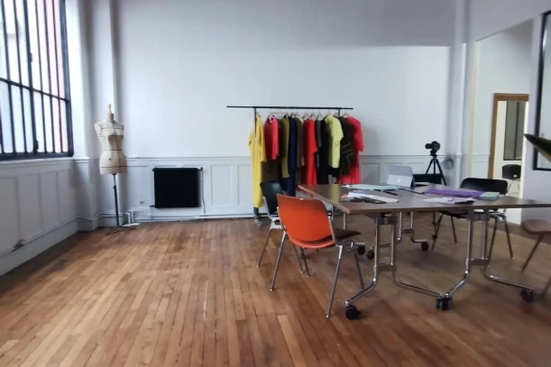 Bureau privé - 75010 - 7 postes - 3300€